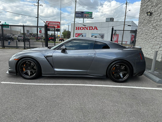 Nissan GTR Nismo T-Spec Black Edition Track Eidtion Premium Pure 2008-2024 with Aftermarket Parts - Stage 2 Style Side Skirts Carbon Fiber / FRP from CMST Tuning