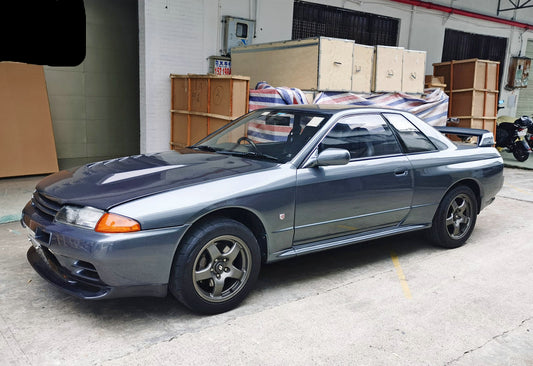 Nissan R32 Skyline GTR 1989 1990 1991 1992 1993 1994 with Aftermarket Parts - JUN Style Front Lip Carbon Fiber / FRP from EPR USA