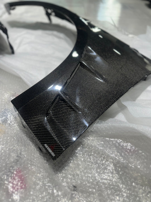 Audi RS5 B9 / B9.5 2017 2018 2019 2020 2021 2022 2023 2024 with Aftermarket Parts - AE Style Front Fenders Carbon Fiber from ArmorExtend