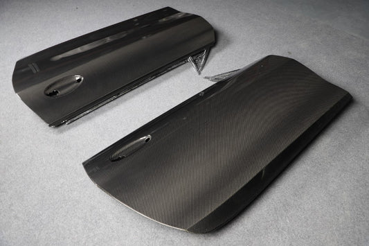 BMW M4 / M4C / M4CS G82 G83 2021-ON with Aftermarket Parts - Front Fenders Dry Pre-preg Carbon Fiber from Aero Republic