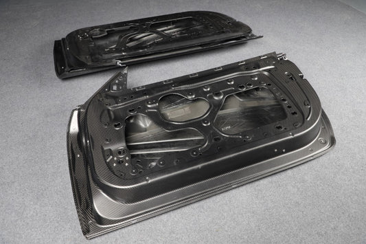 BMW M4 / M4C / M4CS G82 G83 2021-ON with Aftermarket Parts - Front Fenders Dry Pre-preg Carbon Fiber from Aero Republic