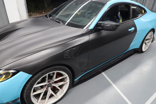BMW M4 / M4C / M4CS G82 G83 2021-ON with Aftermarket Parts - Front Fenders Dry Pre-preg Carbon Fiber from Aero Republic