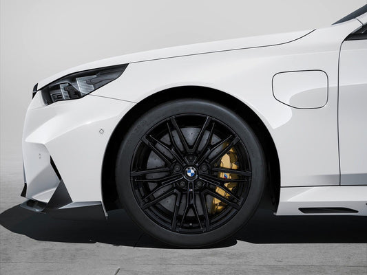 BMW M5 M5C G90 2024-ON with Aftermarket Parts - MP Style Front Lip Pre-preg Carbon Fiber from Aero Republic