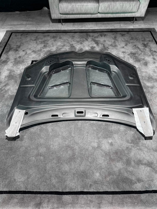 Lamborghini Urus 2019 2020 2021 2022 2023 2024 with Aftermarket Parts - M Style Hood Bonnet Pre-preg Carbon Fiber from Aero Republic