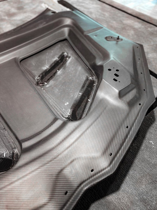 Lamborghini Urus 2019 2020 2021 2022 2023 2024 with Aftermarket Parts - M Style Hood Bonnet Pre-preg Carbon Fiber from Aero Republic