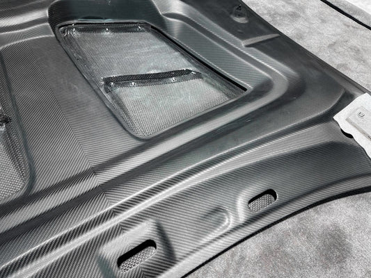 Lamborghini Urus 2019 2020 2021 2022 2023 2024 with Aftermarket Parts - M Style Hood Bonnet Pre-preg Carbon Fiber from Aero Republic
