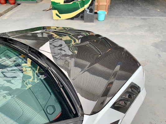 Lamborghini Urus 2019 2020 2021 2022 2023 2024 with Aftermarket Parts - M Style Hood Bonnet Pre-preg Carbon Fiber from Aero Republic