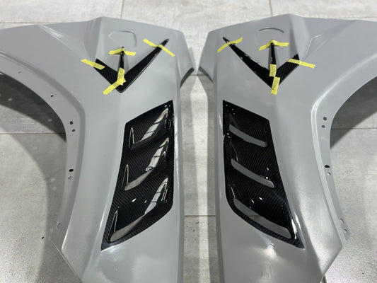 Lamborghini Urus 2019 2020 2021 2022 with Aftermarket Parts - M Style Front Fenders Carbon Fiber from Aero Republic