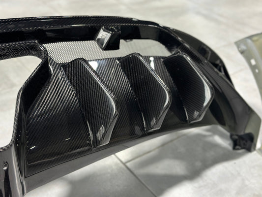 Lamborghini Urus 2019 2020 2021 2022 with Aftermarket Parts - M Style Rear Bumper & Diffuser Carbon Fiber from Aero Republic