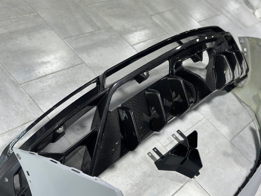 Lamborghini Urus 2019 2020 2021 2022 with Aftermarket Parts - M Style Rear Bumper & Diffuser Carbon Fiber from Aero Republic