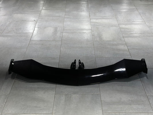 Lamborghini Urus 2019 2020 2021 2022 with Aftermarket Parts - M Style Rear Wing Carbon Fibe from Aero Republic