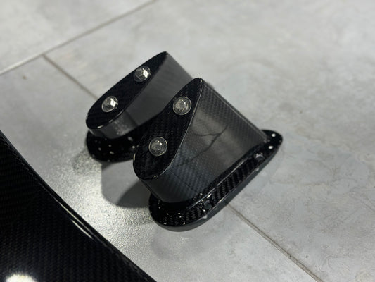 Lamborghini Urus 2019 2020 2021 2022 with Aftermarket Parts - M Style Rear Wing Carbon Fibe from Aero Republic