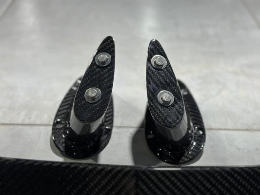 Lamborghini Urus 2019 2020 2021 2022 with Aftermarket Parts - M Style Rear Wing Carbon Fibe from Aero Republic