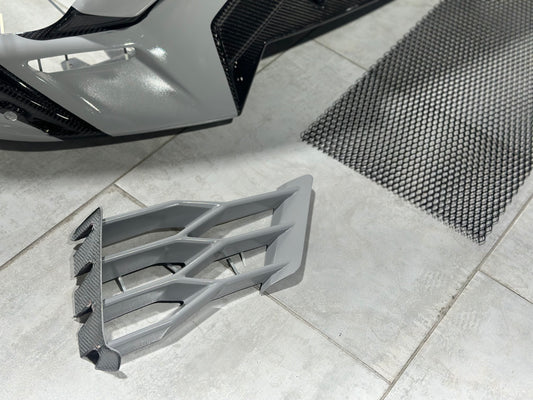 Lamborghini Urus 2019 2020 2021 2022 with Aftermarket Parts - M Style Front Lip & Bumper Carbon Fiber / FRP from Aero Republic