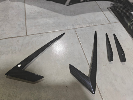Aero Republic M Front Fenders for Lamborghini Urus Base S Performante SE 2019-20ON Carbon Fiber