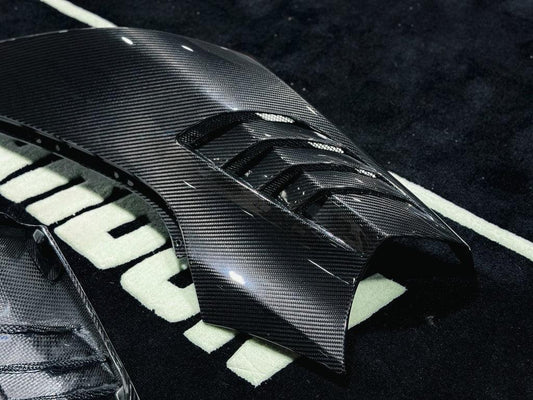 McLaren 720S 2018 2019 2020 2021 2022 2023 with Aftermarket Parts - RF Style Front Fenders Carbon Fiber from Aero Republic