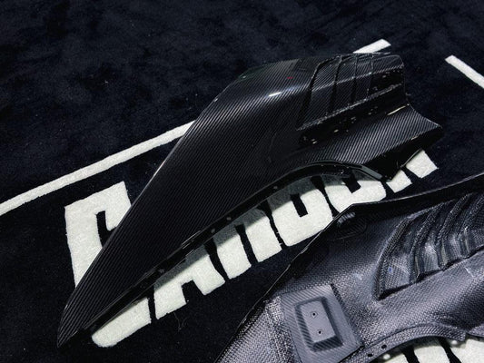 McLaren 720S 2018 2019 2020 2021 2022 2023 with Aftermarket Parts - RF Style Front Fenders Carbon Fiber from Aero Republic