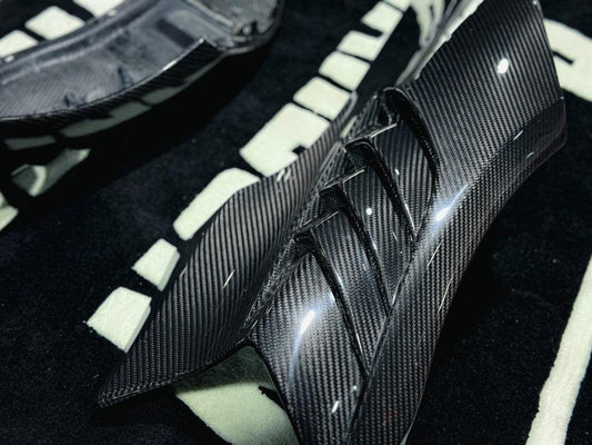 McLaren 720S 2018 2019 2020 2021 2022 2023 with Aftermarket Parts - RF Style Front Fenders Carbon Fiber from Aero Republic