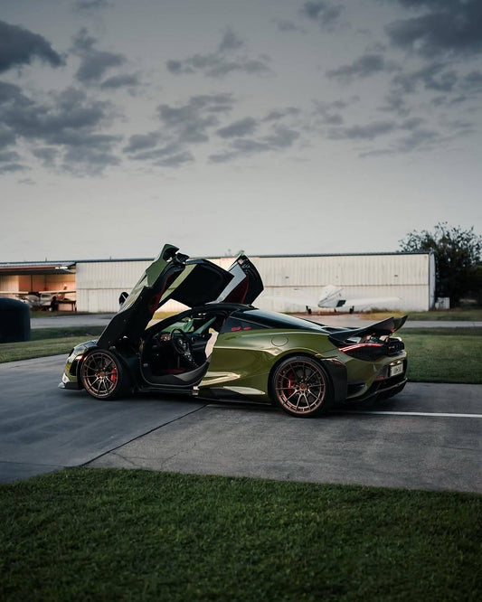 McLaren 720S / 765LT 2018 2019 2020 2021 2022 2023 with Aftermarket Parts - N Style Roof Scoop Carbon Fiber from Aero Republic