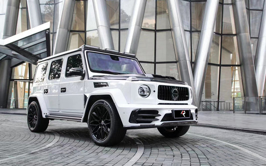 Mercedes Benz G63 AMG G550 W463 W464 2019-ON with Aftermarket Parts - M Style Roof Lighting Carbon Fiber from Aero Republic