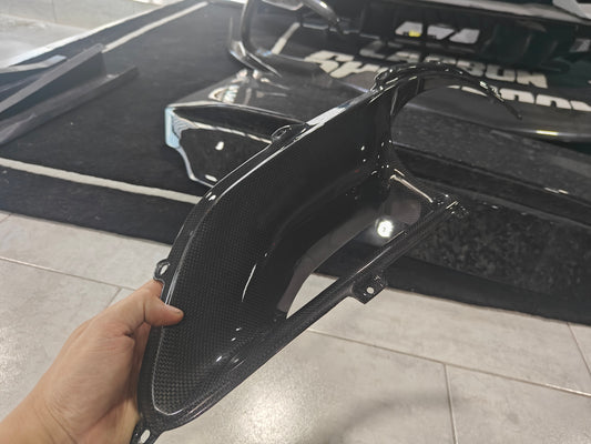 Aero Republic OEM Style Rear Tail Light Cover for Ferrari 488 GTB & Spider Carbon Fiber