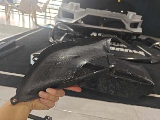 Aero Republic OEM Style Rear Tail Light Cover for Ferrari 488 GTB & Spider Carbon Fiber