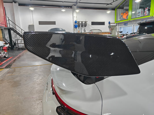 Porsche 911 992.1 GT3RS 2023 2024 2025 with Aftermarket Parts - Rear Wing End Plate Carbon Fiber from Aero Republic