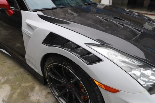 Nissan GTR R35 CBA DBA EBA 2008 2009 2010 2011 2012 2013 2014 2015 2016 2017 2018 2019 2020 2021 2022 2023 2024 with Aftermarket Parts - TSV2 Style Front Fenders Carbon Fiber / FRP from Aero Republic