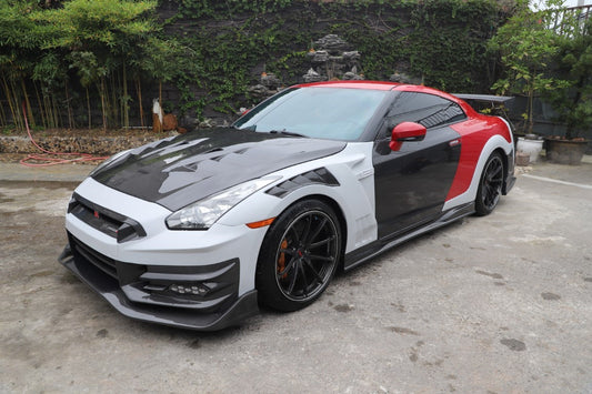 Nissan GTR R35 CBA DBA EBA 2008 2009 2010 2011 2012 2013 2014 2015 2016 2017 2018 2019 2020 2021 2022 2023 2024 with Aftermarket Parts - TSV2 Style Front Fenders Carbon Fiber / FRP from Aero Republic
