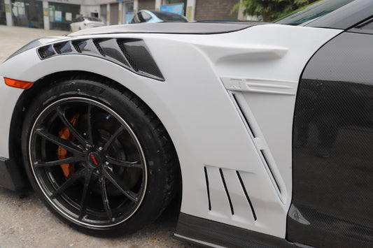 Nissan GTR R35 CBA DBA EBA 2008 2009 2010 2011 2012 2013 2014 2015 2016 2017 2018 2019 2020 2021 2022 2023 2024 with Aftermarket Parts - TSV2 Style Front Fenders Carbon Fiber / FRP from Aero Republic