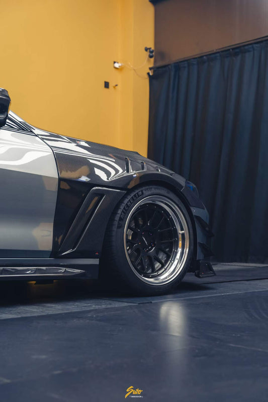 BMW M4 / M4C / M4CS G82 G83 2021-ON with Aftermarket Parts - ART Widebody Front Fenders Dry Pre-preg Carbon Fiber from ArmorExtend