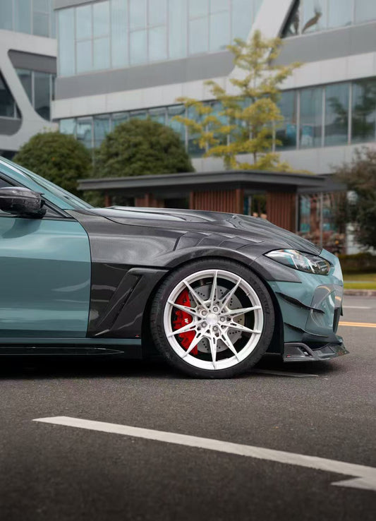 BMW M4 / M4C / M4CS G82 G83 2021-ON with Aftermarket Parts - ART Widebody Front Fenders Dry Pre-preg Carbon Fiber from ArmorExtend