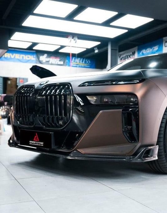BMW i7 M70 / xDrive60 / eDrive50 G70 2023-ON & 7 Series 760i xDrive / 750e xDrive / 740i xDrive / 740i G70 2023-ON with Aftermarket Parts - AE Style Vacuumed Carbon Front Lip & side splitters from ArmorExtend