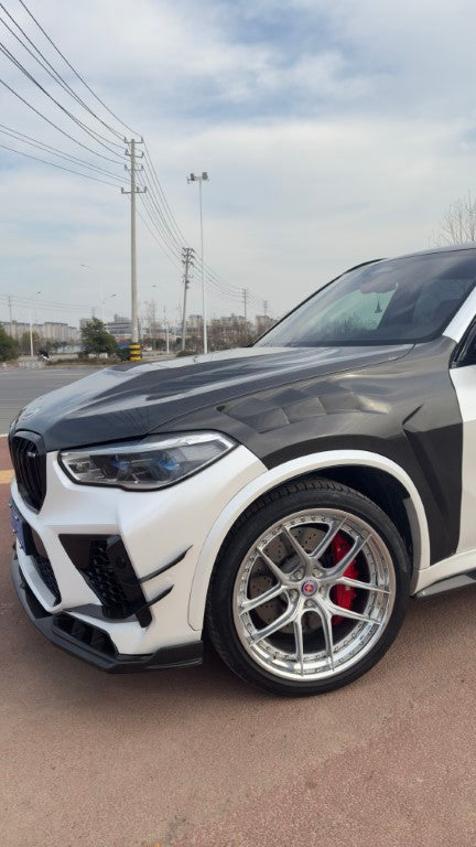BMW X5 G05 M50i X/S Drive 40i (with M-Package) (Fits Both Pre-LCI & LCI) 2019 2020 2021 2022 2023 2024 & X5M X5MC F95 (Fits Both Pre-LCI & LCI) 2020 2021 2022 2023 2024 with Aftermarket Parts - AE Front Fenders Pre-Preg Carbon Fiber from ArmorExtend