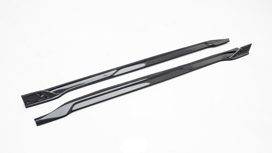 BMW XM / XM Label Red G09 2023-ON with Aftermarket Parts - AE Side Skirts Carbon Fiber from ArmorExtend