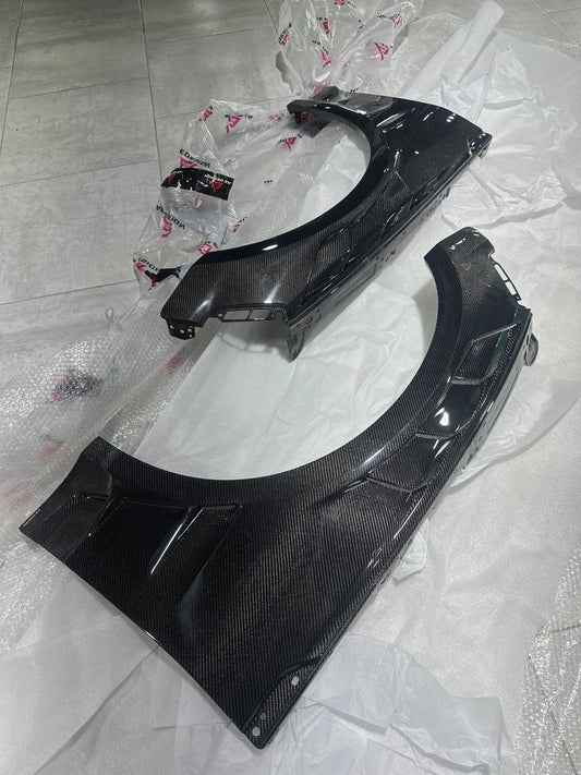 Audi RS5 B9 / B9.5 2017 2018 2019 2020 2021 2022 2023 2024 with Aftermarket Parts - AE Style Front Fenders Carbon Fiber from ArmorExtend