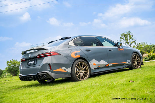 BMW 5 Series 530 540 & i5 e/x Drive40 M60 G60 G61 2024-ON with Aftermarket Parts - Side Skirts Dry Pre-preg Carbon Fiber / FRP