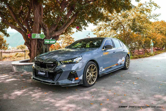 BMW i5 xDrive40 / eDrive40 (with M-package bumper, does not fit base mode) / M60 G60 G61 2024-ON & 5 Series 540i xDrive / 530i xDrive / 530i (with M-package bumper, does not fit base model) / 550e xDrive G60 G61 2024-ON with Aftermarket Parts - Front Lip Dry Pre-preg Carbon Fiber / FRP