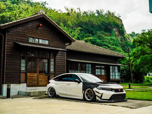 Honda Civic Type-R FL5 2023 2024 with Aftermarket Parts - Front Fenders Pre-preg Carbon Fiber / FRP from CMST Tuning