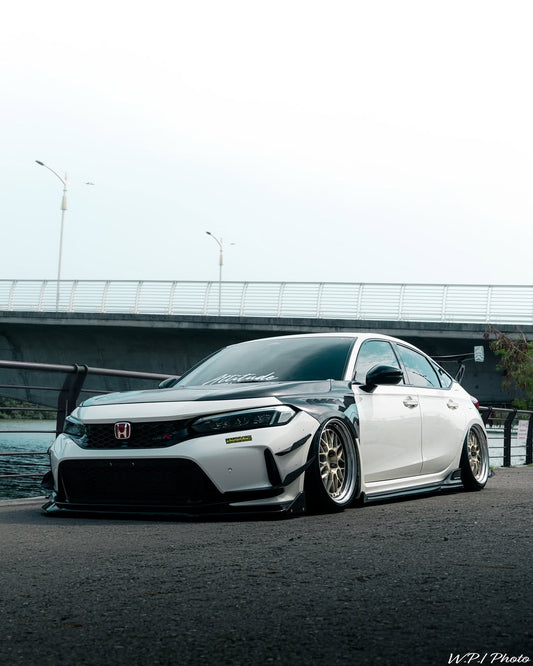 Honda Civic Type-R FL5 2023 2024 with Aftermarket Parts - Front Fenders Pre-preg Carbon Fiber / FRP from CMST Tuning