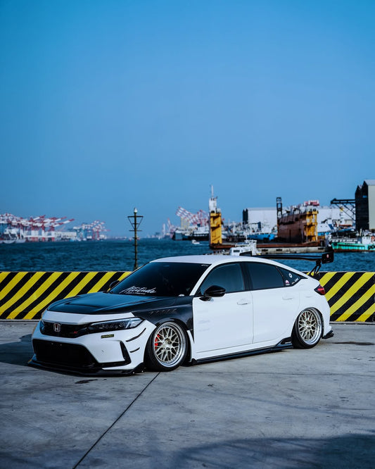 Honda Civic Type-R FL5 2023 2024 with Aftermarket Parts - Front Fenders Pre-preg Carbon Fiber / FRP from CMST Tuning