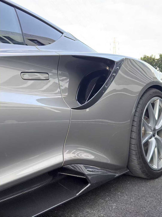 Lotus Emira 3.6 V6 2.0 Four-cylinder 2022-ON with Aftermarket Parts - Side Skirts Dry Pre-preg Carbon Fiber / FRP