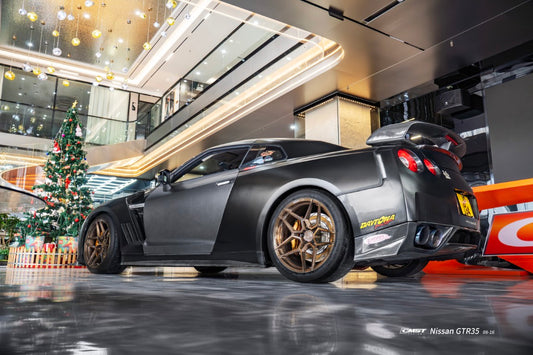 Nissan GTR R35 CBA DBA EBA 2008 2009 2010 2011 2012 2013 2014 2015 2016 with Aftermarket Parts - Doors Dry Pre-preg Carbon Fiber from CMST Tuning