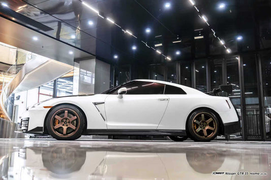 Nissan GTR R35 CBA DBA EBA 2008 2009 2010 2011 2012 2013 2014 2015 2016 2017 2018 2019 2020 2021 2022 2023 2024 with Aftermarket Parts - 2024 NISMO Style Side Skirts Carbon Fiber / FRP from CMST Tuning