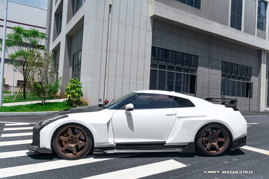 Nissan GTR R35 CBA DBA EBA 2008 2009 2010 2011 2012 2013 2014 2015 2016 2017 2018 2019 2020 2021 2022 2023 2024 with Aftermarket Parts - HORIZON Front Fenders Carbon Fiber / FRP from CMST Tuning