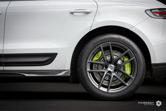 Porsche Macan 95B.3 Base/S/T 2022-2025 with Aftermarket Parts - Side Skirts Carbon Fiber / FRP from CMST Tuning