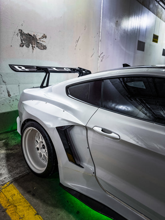 Robot Craftsman " DAWN & DUSK " Widebody Fender Flares Wheel Arches & Side Skirts for Ford Mustang Ecoboost V6 GT Mach1 Bullitt S550.2 2018-2023 Carbon Fiber / FRP