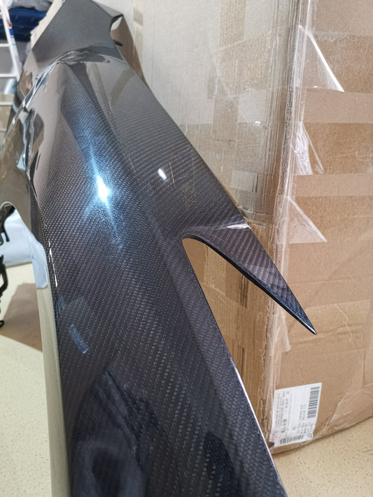 Nissan GTR R35 CBA DBA EBA 2008 2009 2010 2011 2012 2013 2014 2015 2016 2017 2018 2019 2020 2021 2022 2023 2024 with Aftermarket Parts - OEM Style Front Fenders Carbon Fiber / FRP from EPR USA