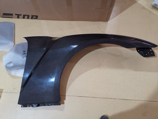Nissan GTR R35 CBA DBA EBA 2008 2009 2010 2011 2012 2013 2014 2015 2016 2017 2018 2019 2020 2021 2022 2023 2024 with Aftermarket Parts - OEM Style Front Fenders Carbon Fiber / FRP from EPR USA