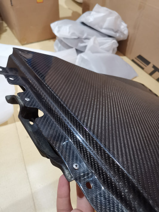 Nissan GTR R35 CBA DBA EBA 2008 2009 2010 2011 2012 2013 2014 2015 2016 2017 2018 2019 2020 2021 2022 2023 2024 with Aftermarket Parts - OEM Style Front Fenders Carbon Fiber / FRP from EPR USA